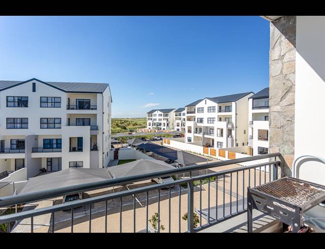 1 BEDROOM APARTMENT FOR SALE IN RICHWOOD
